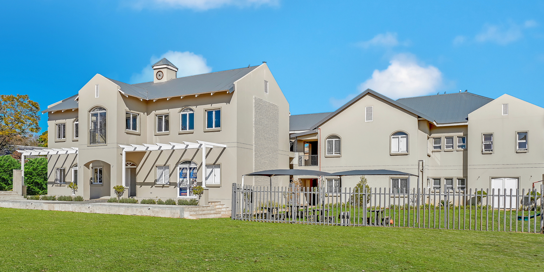 School-Background-Home-1